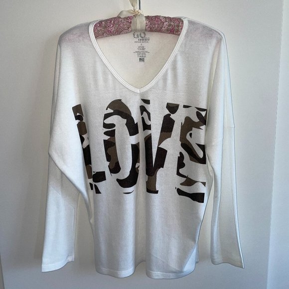 NWOT Rayon Dolman sleeve top - Picture 2 of 7